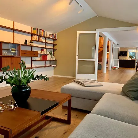 Large Architect Designed In Centre