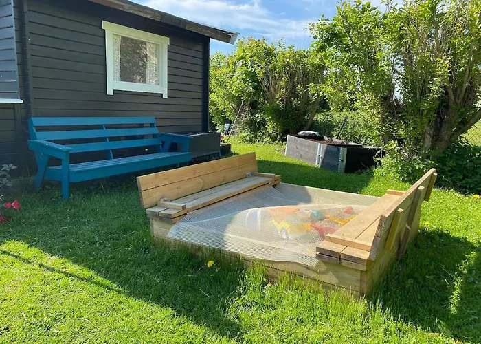 Large Architect Designed In Centre Vila *