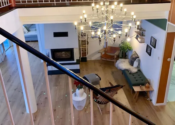 Large Architect Designed In Centre Vila *