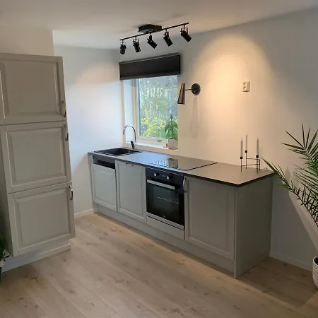 Villa Large Architect Designed In Centre *