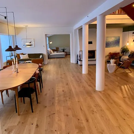 Large Architect Designed In Centre Villa